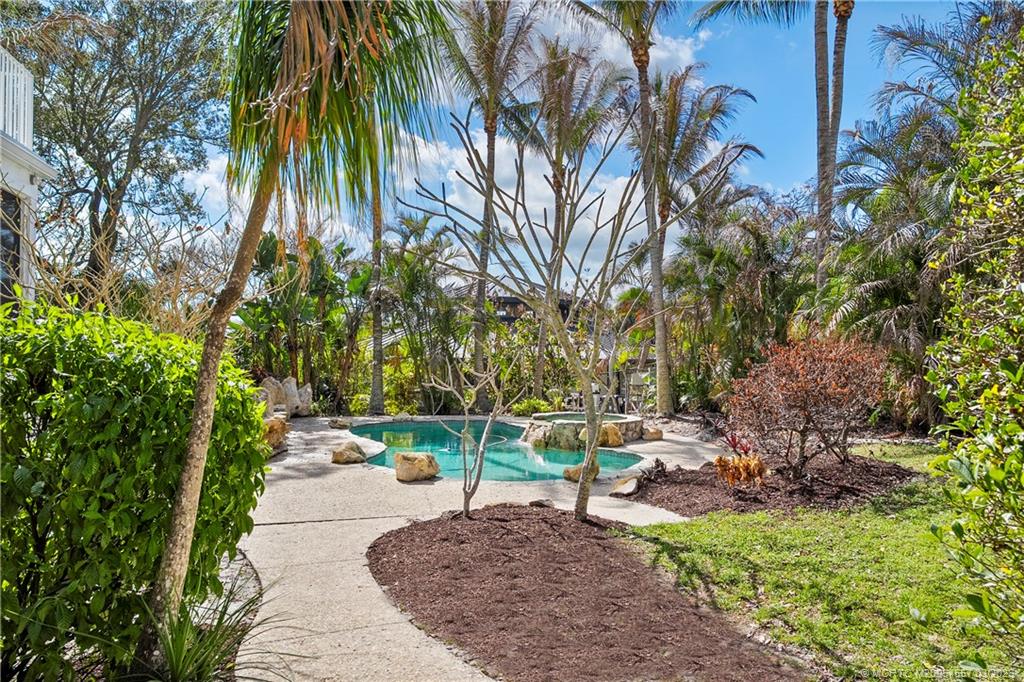 4276 SE Palmetto Street