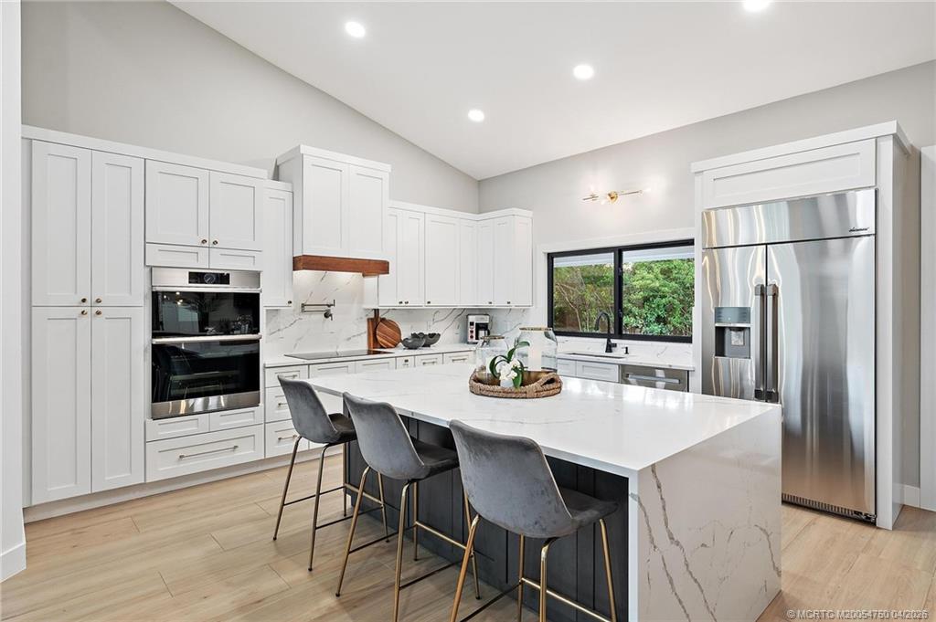 1205 SW Catalina Street