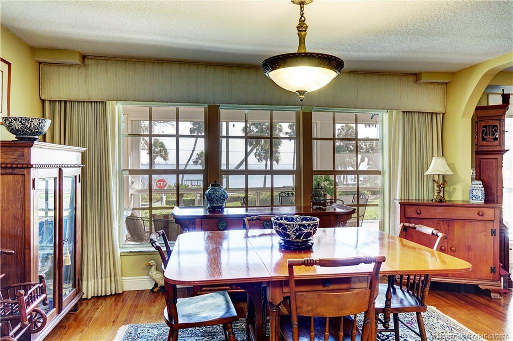 10205 S Indian River Drive