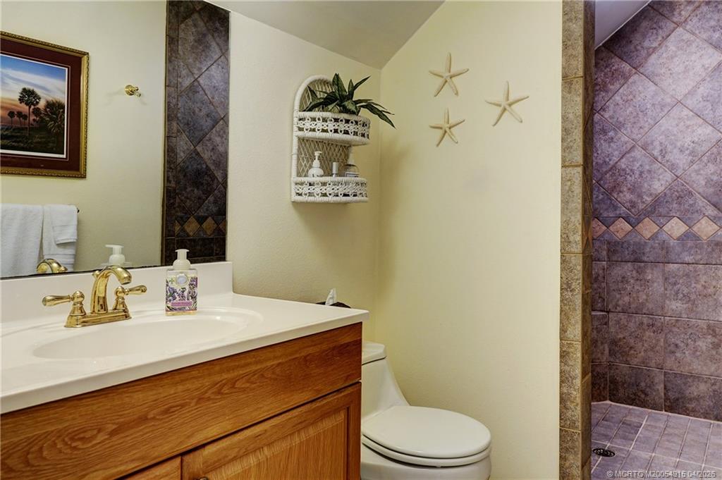 10205 S Indian River Drive