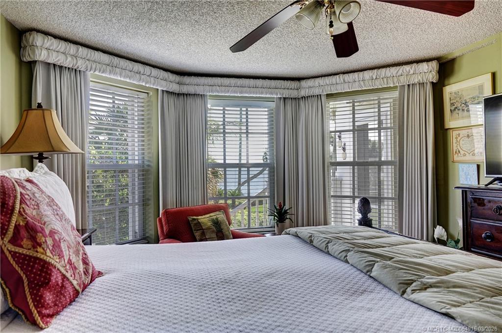 10205 S Indian River Drive