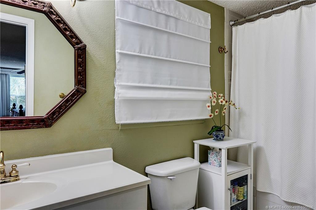 10205 S Indian River Drive