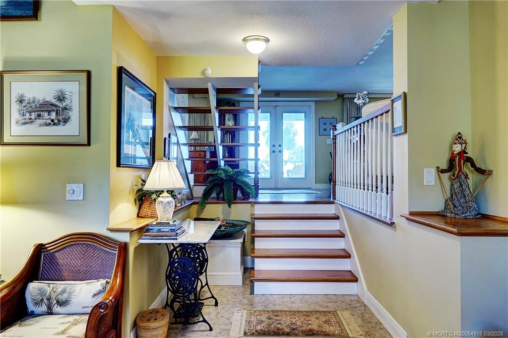 10205 S Indian River Drive