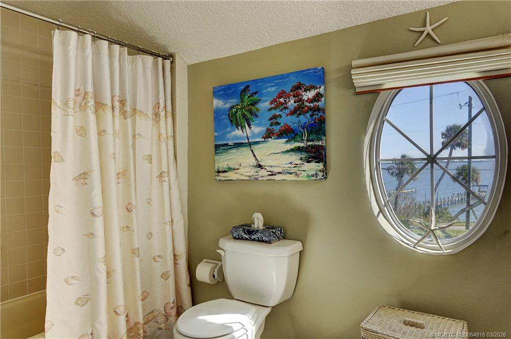 10205 S Indian River Drive