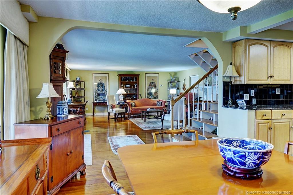 10205 S Indian River Drive