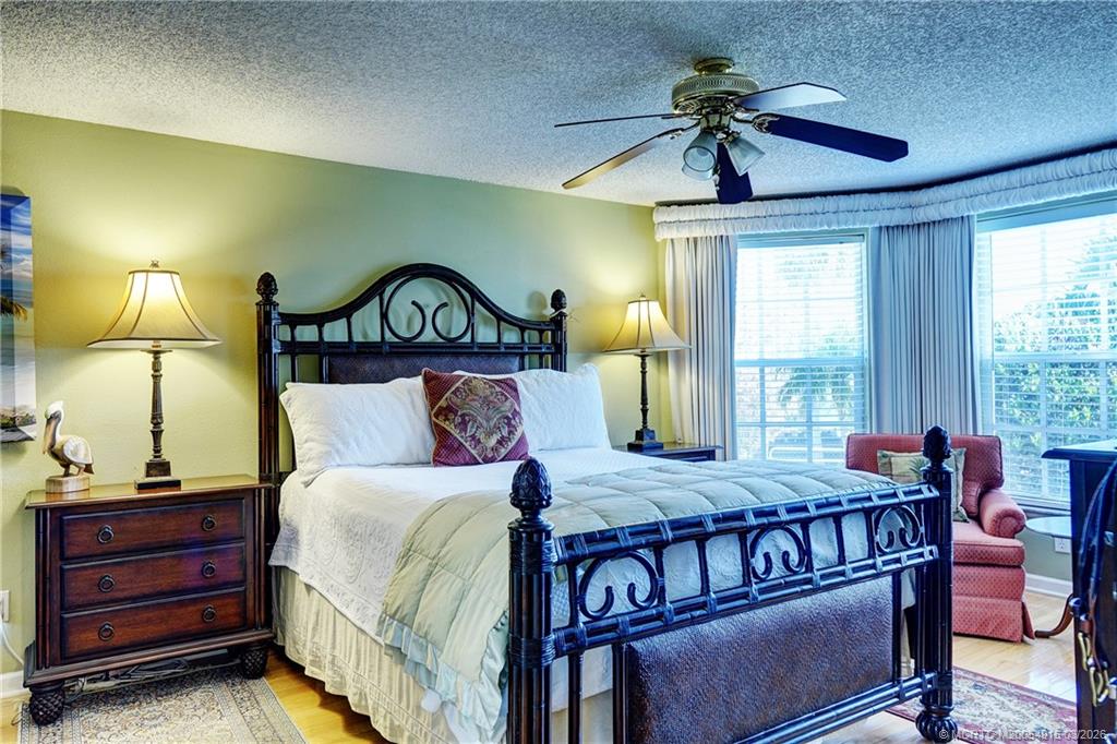 10205 S Indian River Drive