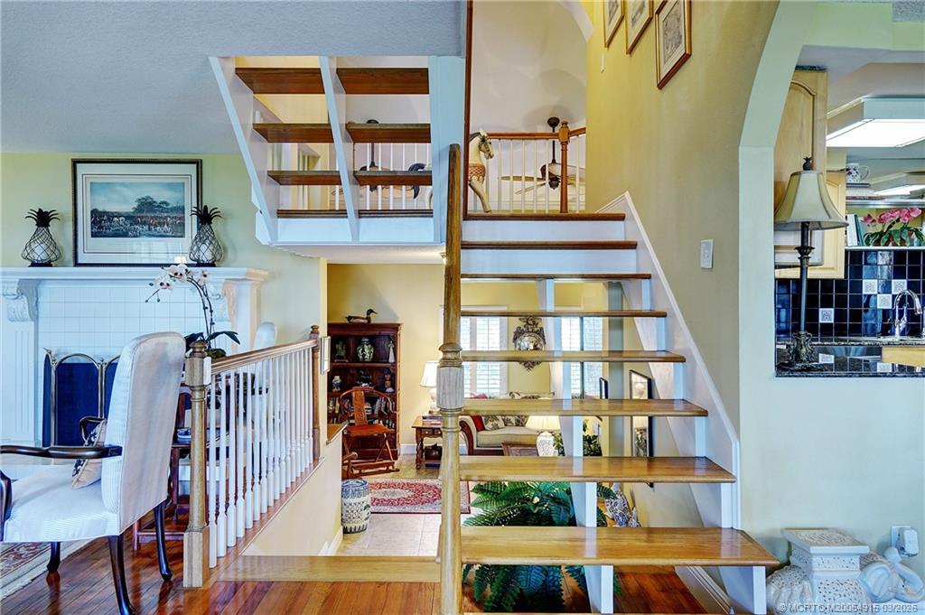 10205 S Indian River Drive