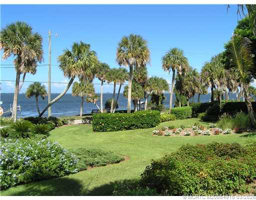 10205 S Indian River Drive