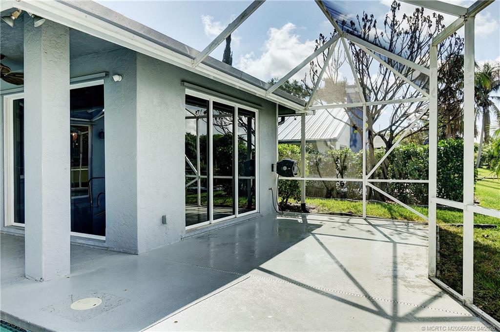 18421 Lake Bend Drive