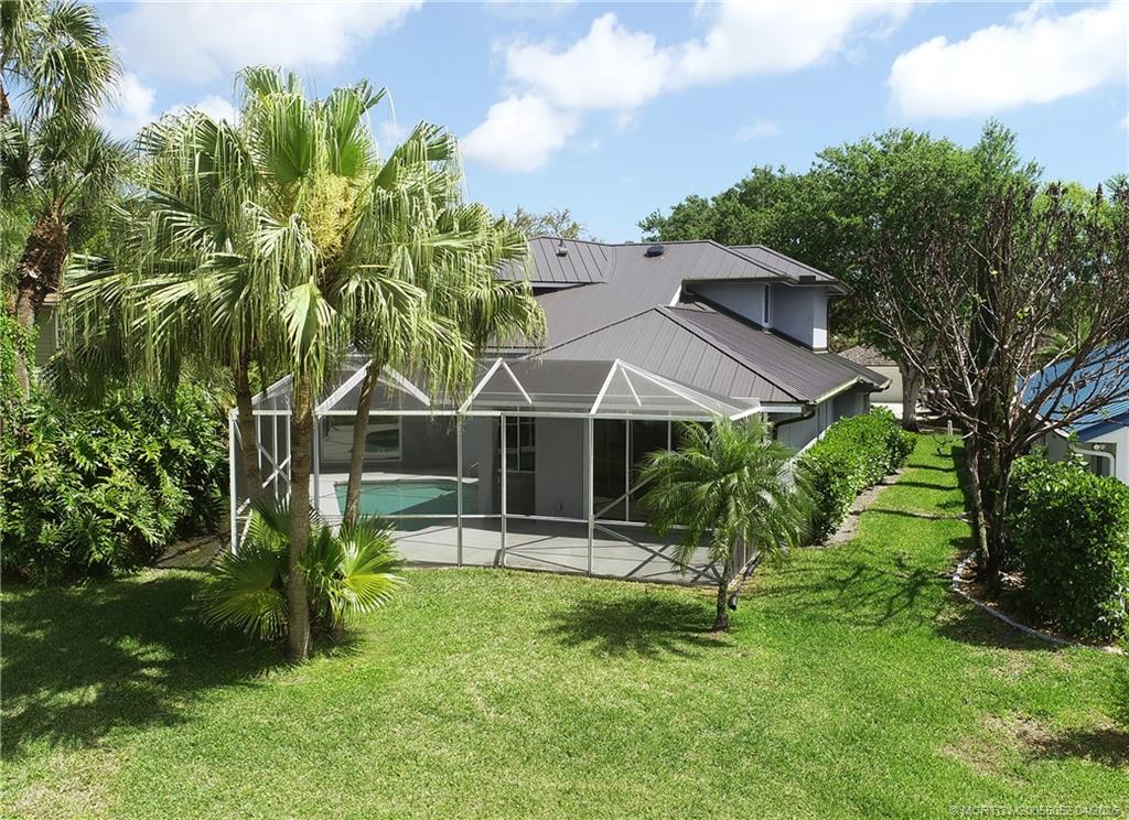 18421 Lake Bend Drive