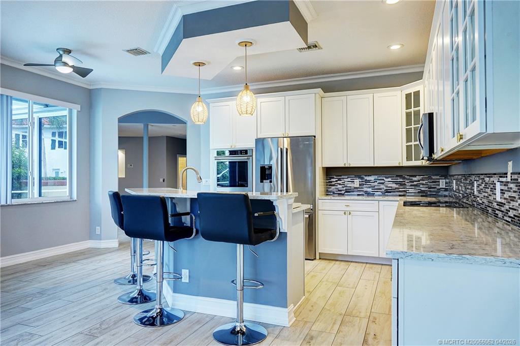 18421 Lake Bend Drive