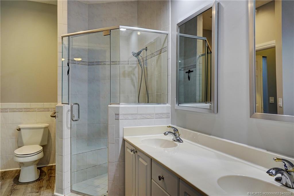 18421 Lake Bend Drive