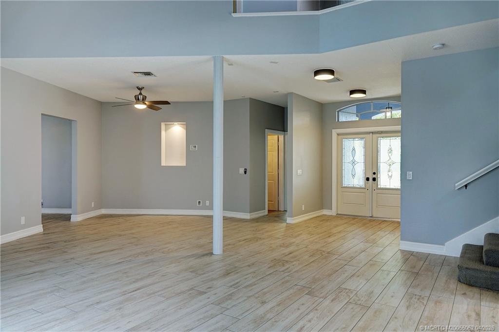 18421 Lake Bend Drive