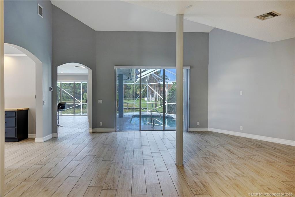 18421 Lake Bend Drive