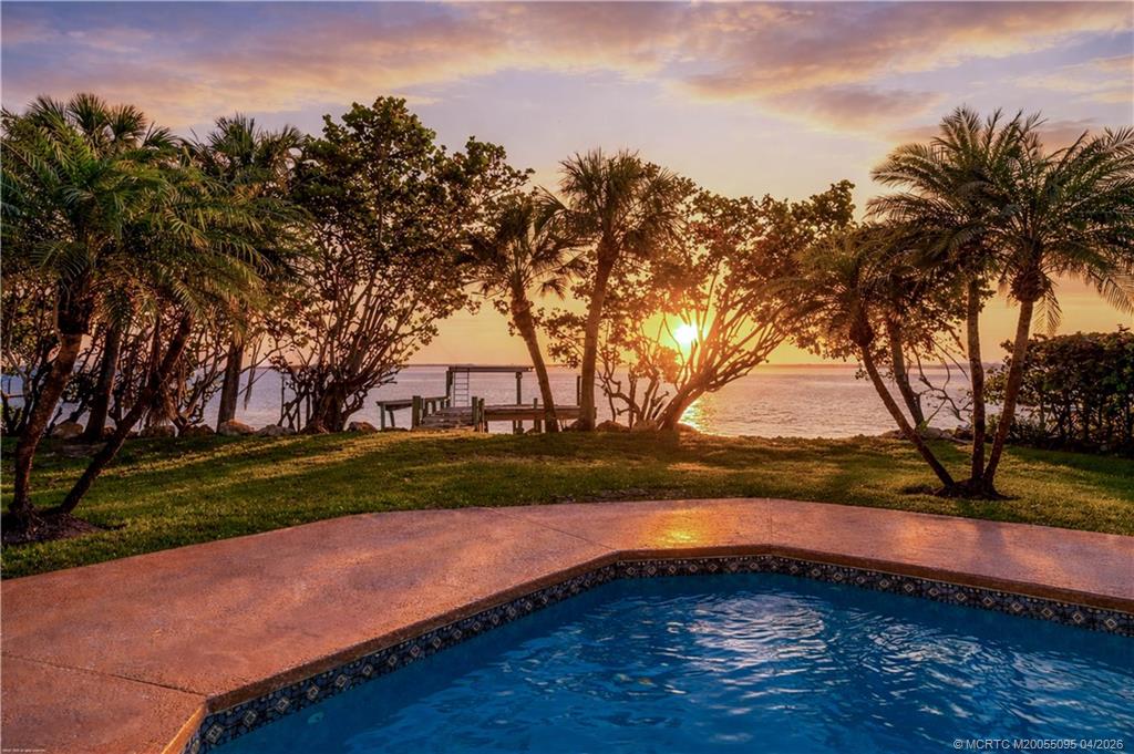 68 S Sewalls Point Road