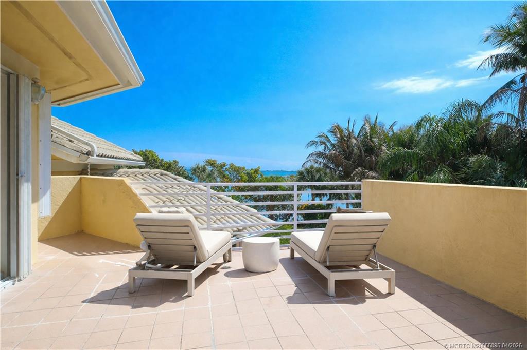 68 S Sewalls Point Road