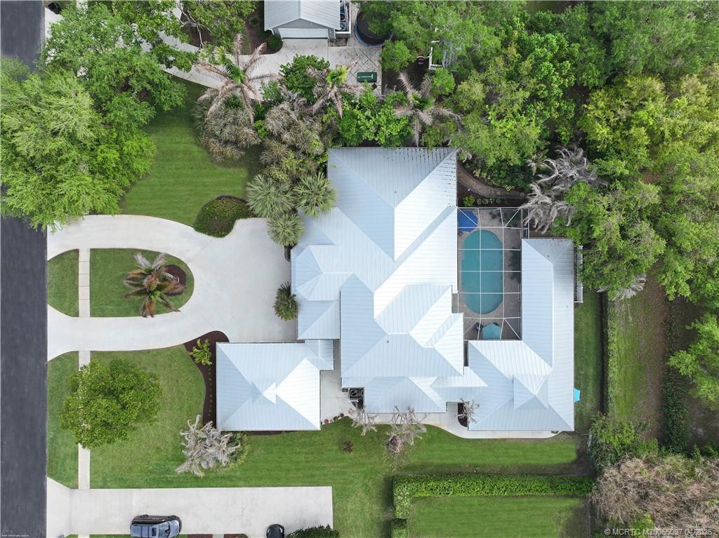 5661 SW Orchid Bay Drive