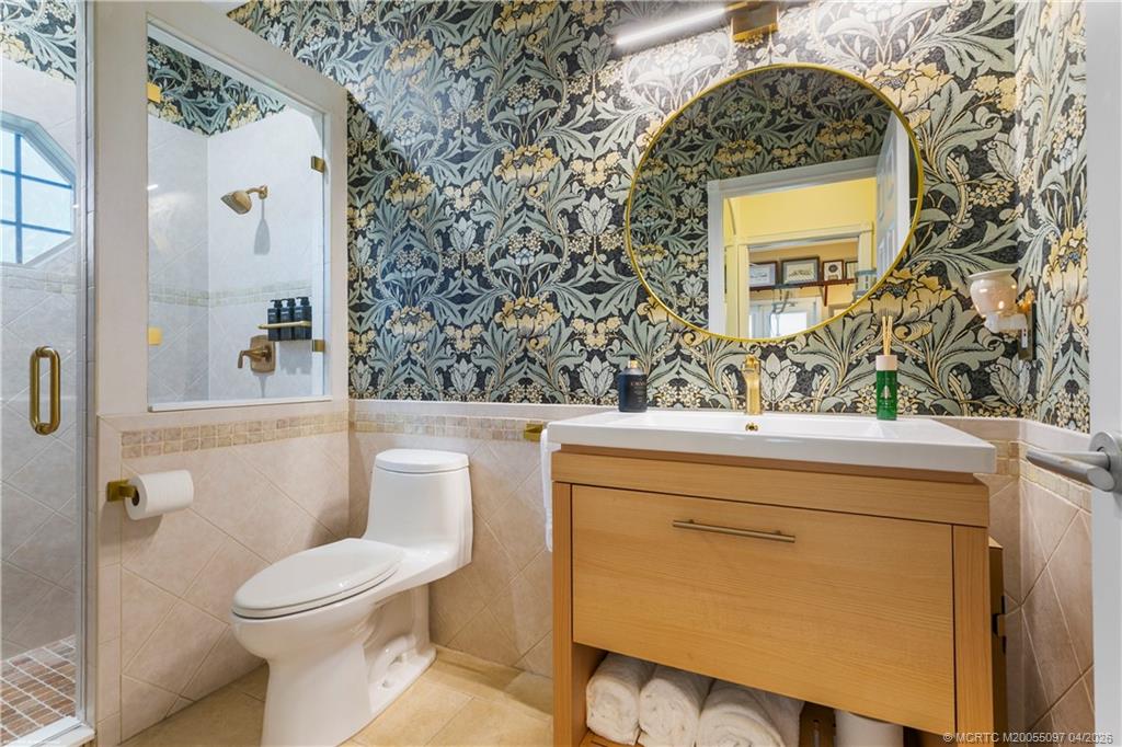 5661 SW Orchid Bay Drive