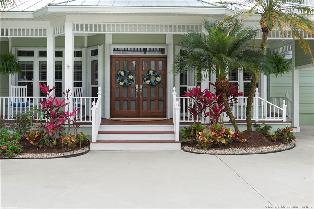 5661 SW Orchid Bay Drive