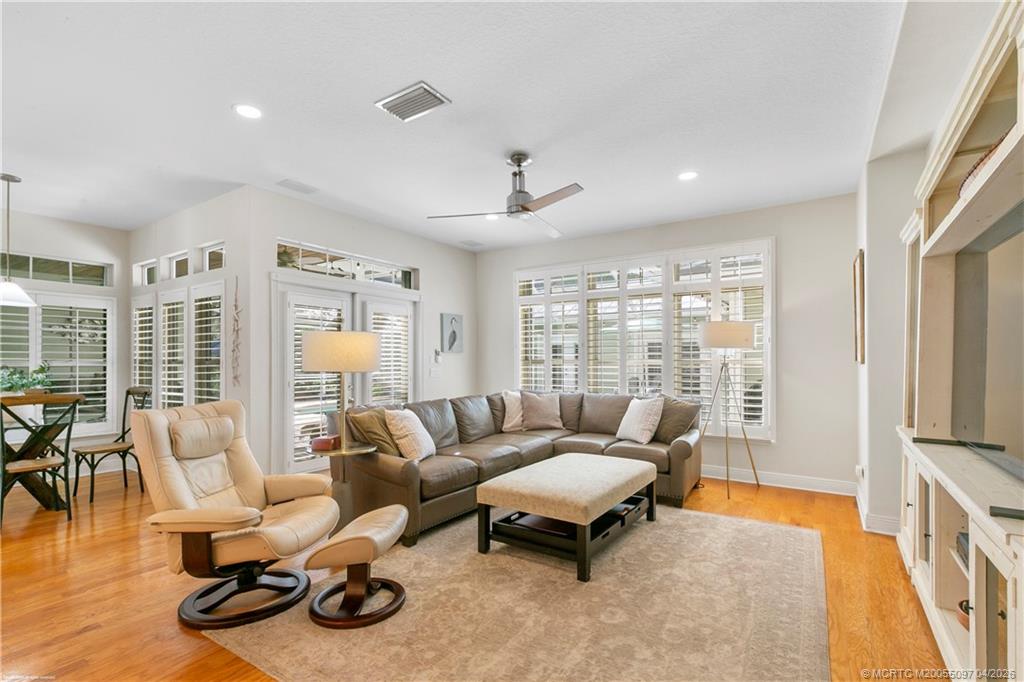 5661 SW Orchid Bay Drive