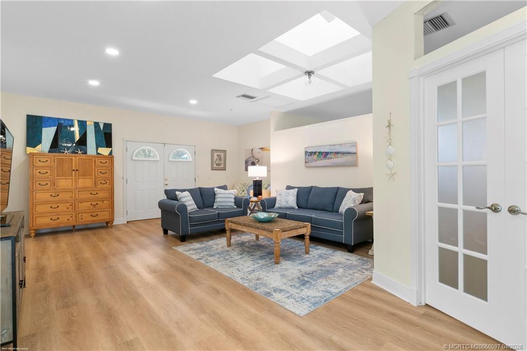 5661 SW Orchid Bay Drive