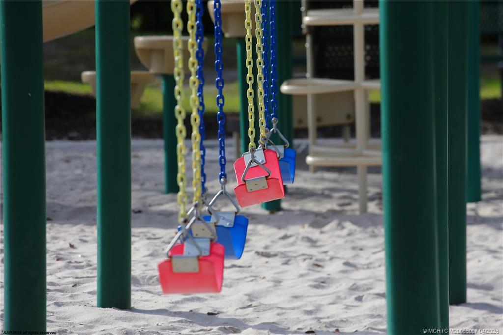 5661 SW Orchid Bay Drive