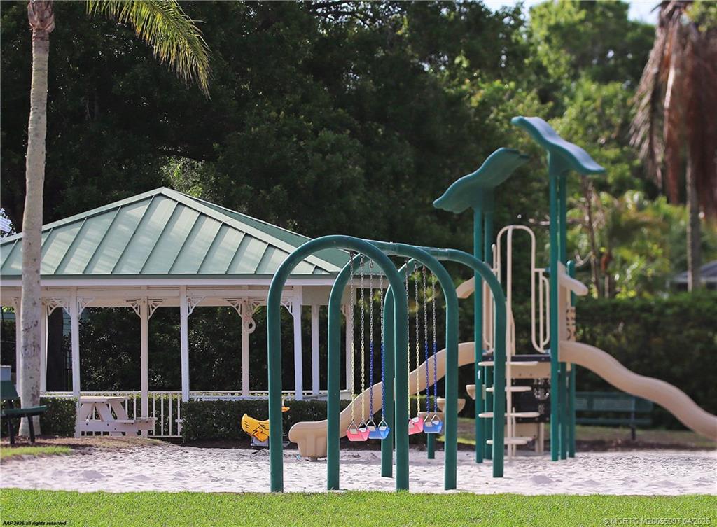 5661 SW Orchid Bay Drive