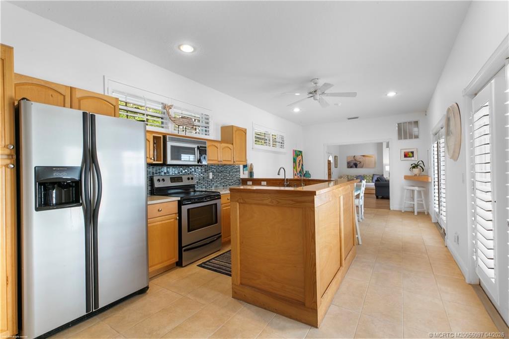 5661 SW Orchid Bay Drive