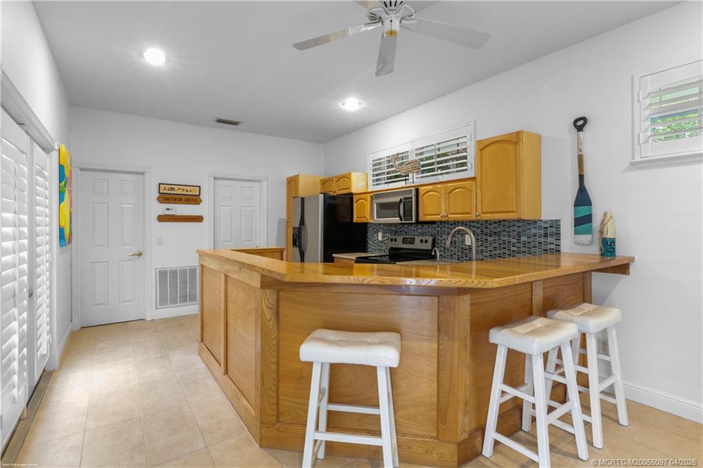 5661 SW Orchid Bay Drive