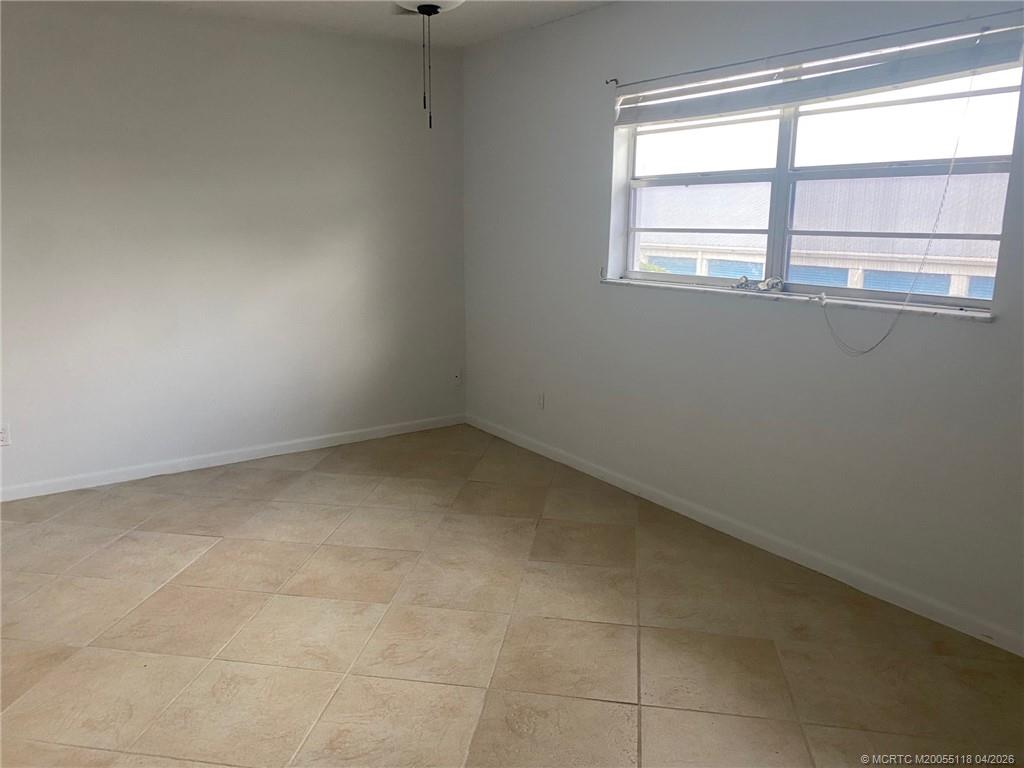 2118 SE Edler Drive B