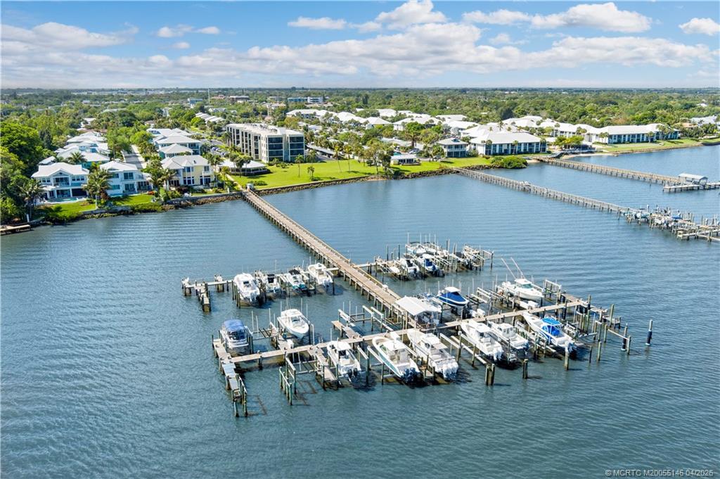 150 SE Four Winds Drive B401