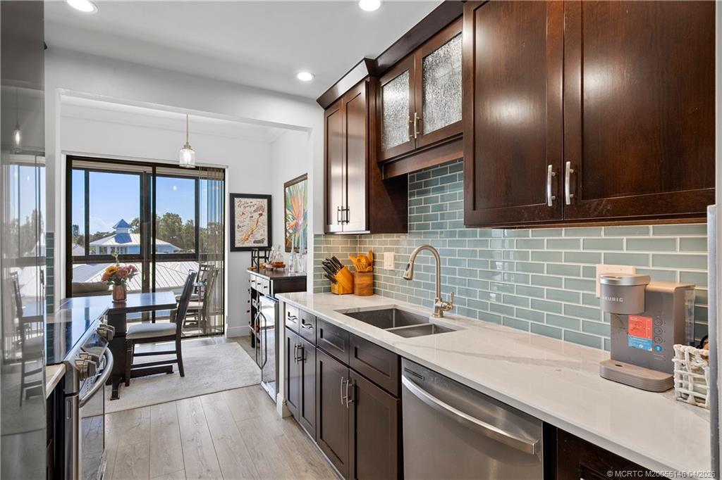 150 SE Four Winds Drive B401