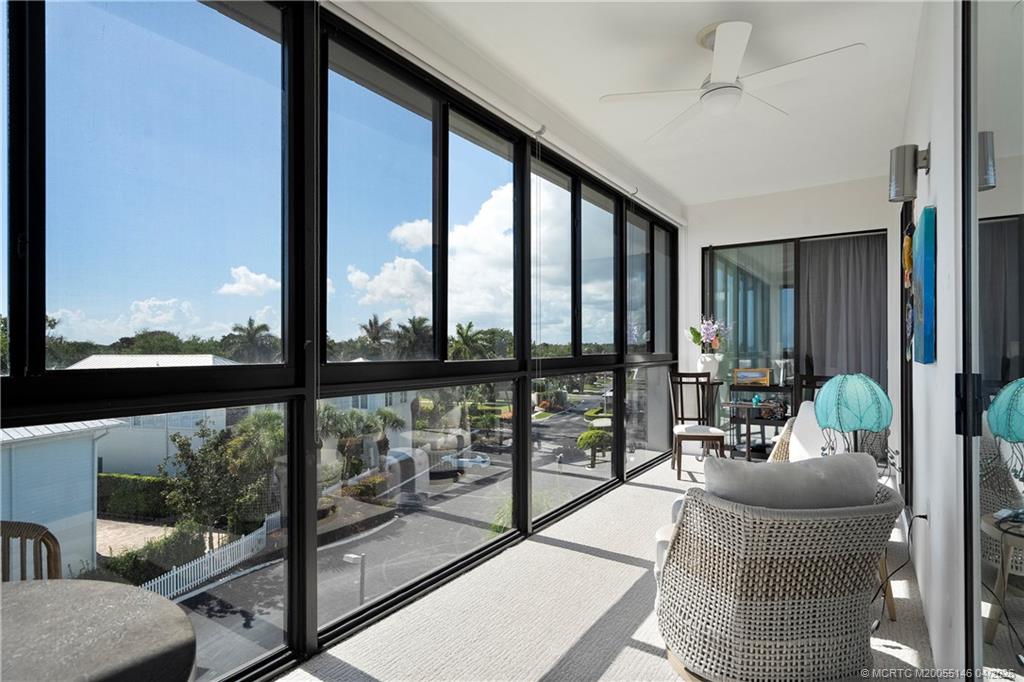 150 SE Four Winds Drive B401