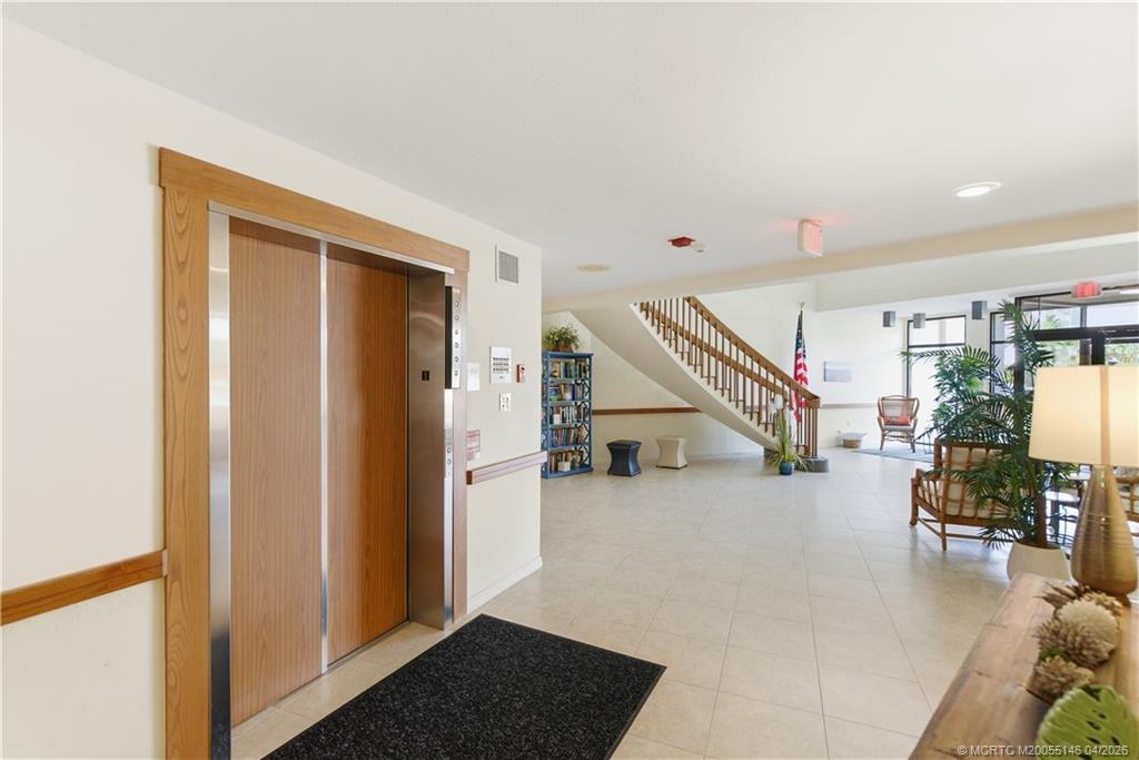 150 SE Four Winds Drive B401