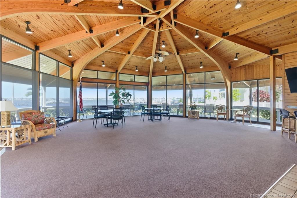 150 SE Four Winds Drive B401