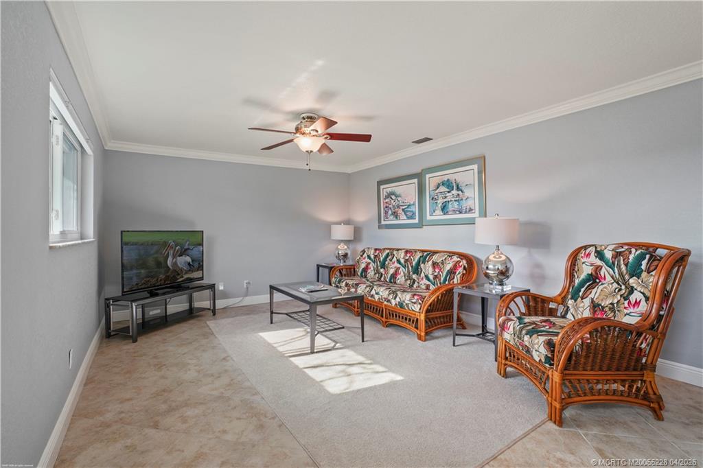 1114 NE Orange Avenue