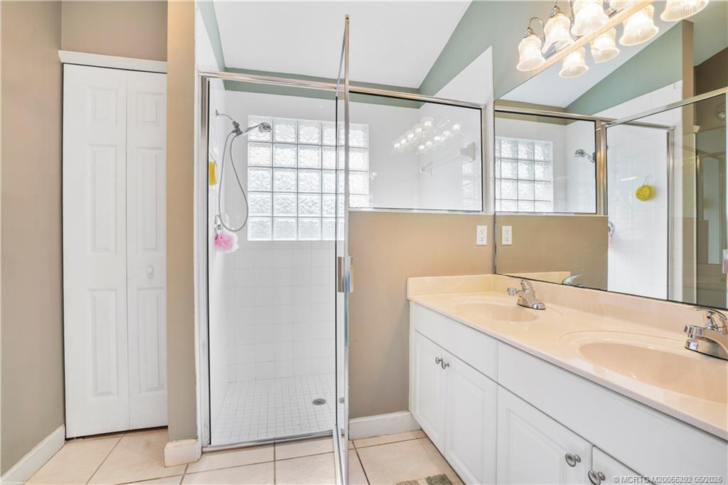896 SW 34th Terrace