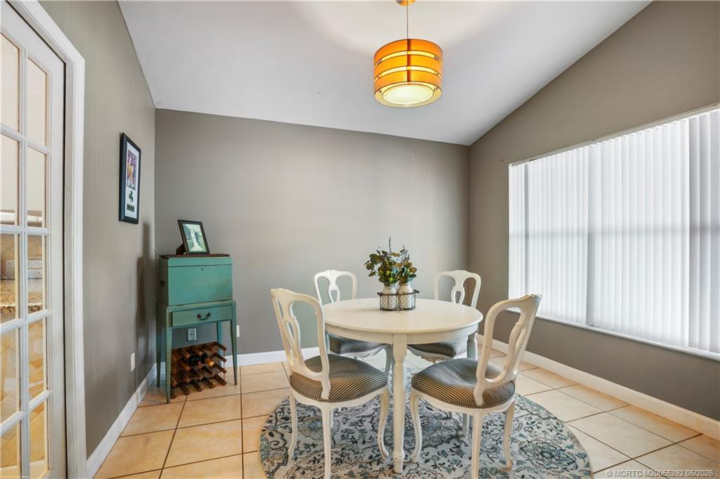 896 SW 34th Terrace