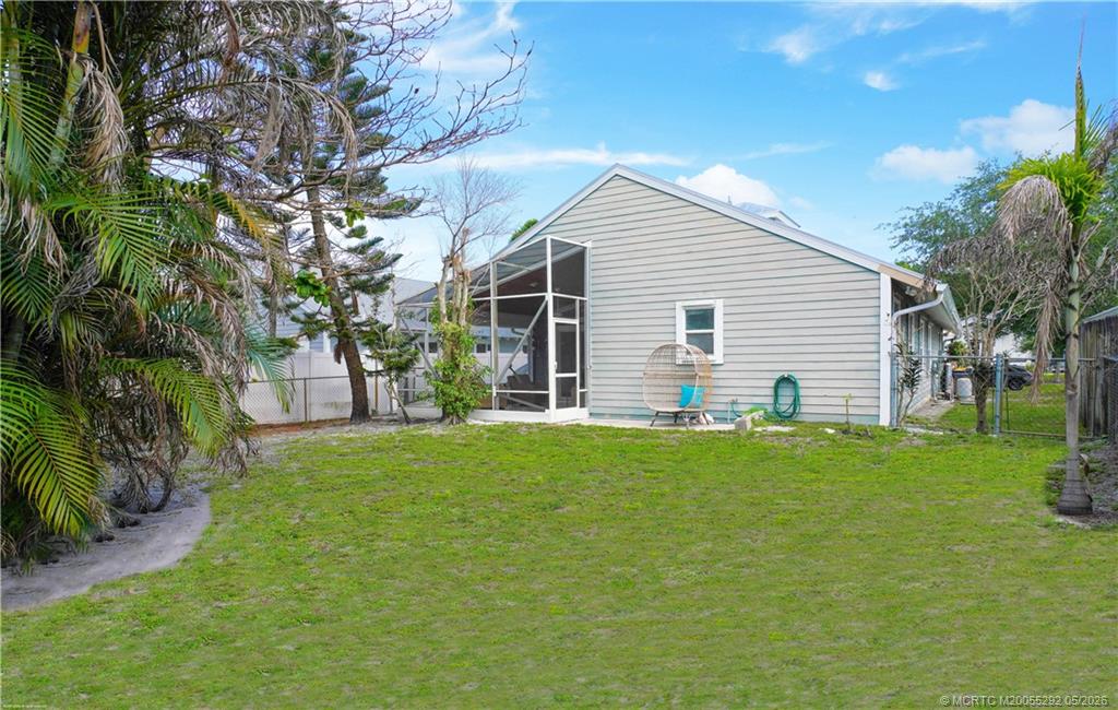 896 SW 34th Terrace