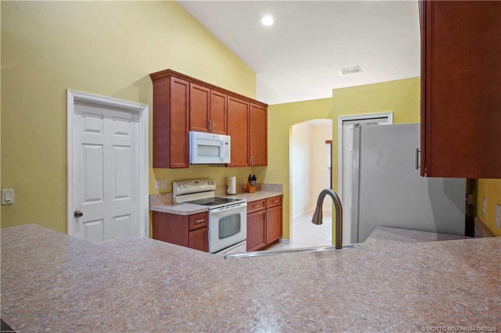 2009 SW Monterrey Lane