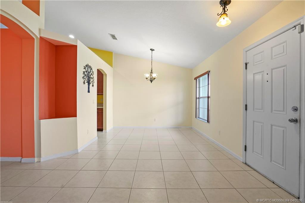 2009 SW Monterrey Lane