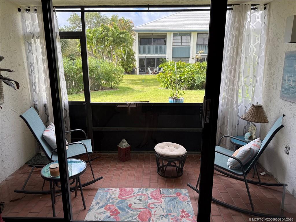 175 SE Saint Lucie Blvd H207