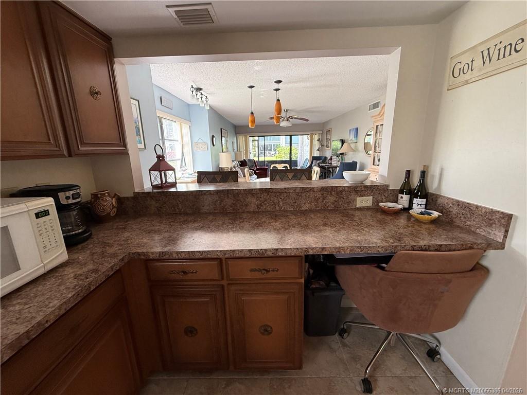 175 SE Saint Lucie Blvd H207