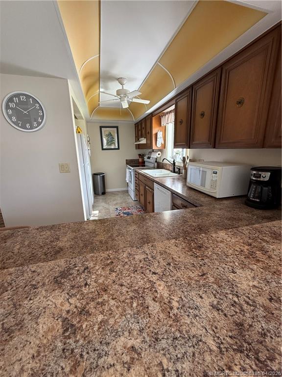 175 SE Saint Lucie Blvd H207
