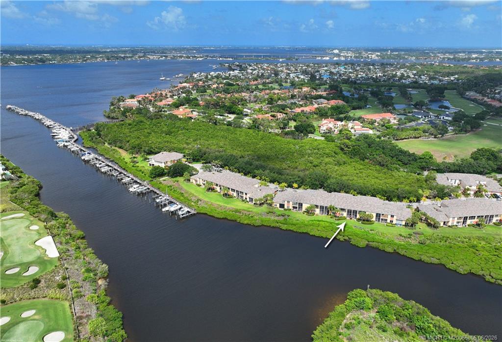 2408 SW Island Creek Trail