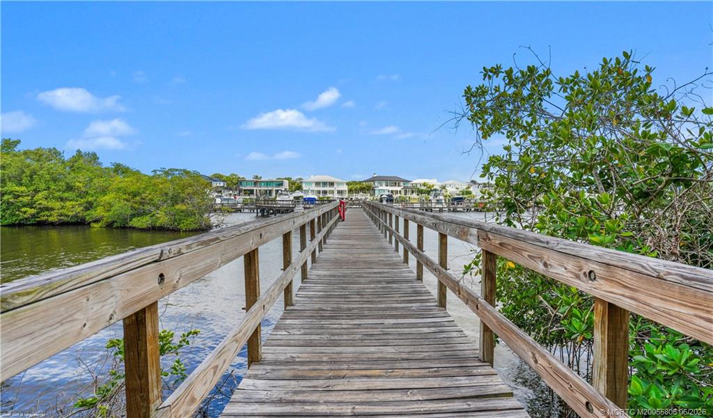 2408 SW Island Creek Trail