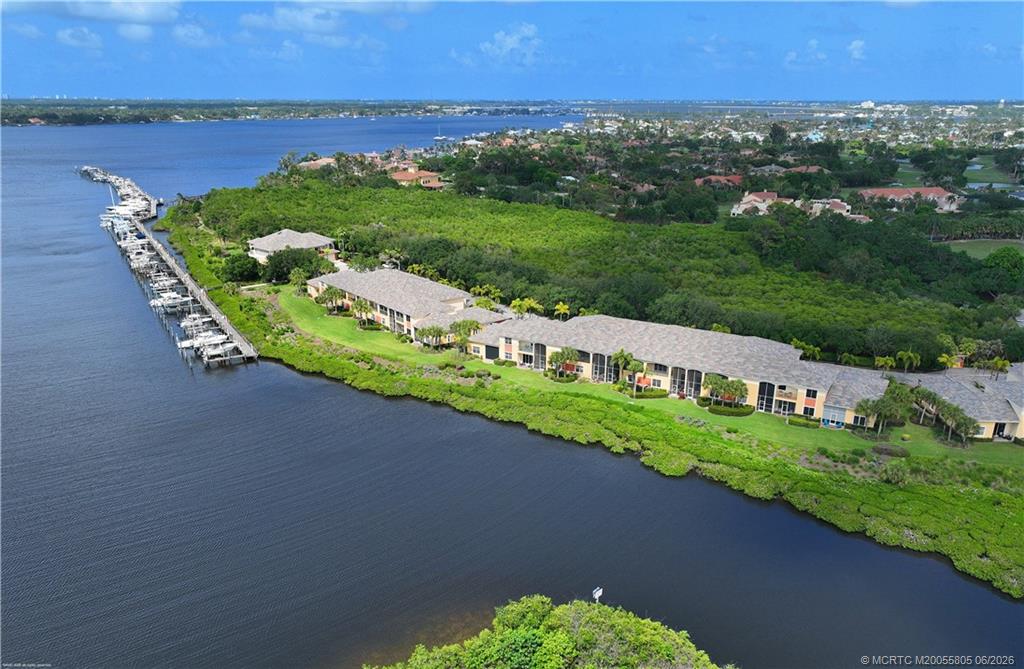 2408 SW Island Creek Trail