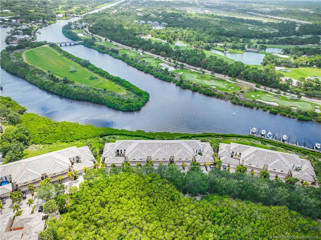 2408 SW Island Creek Trail