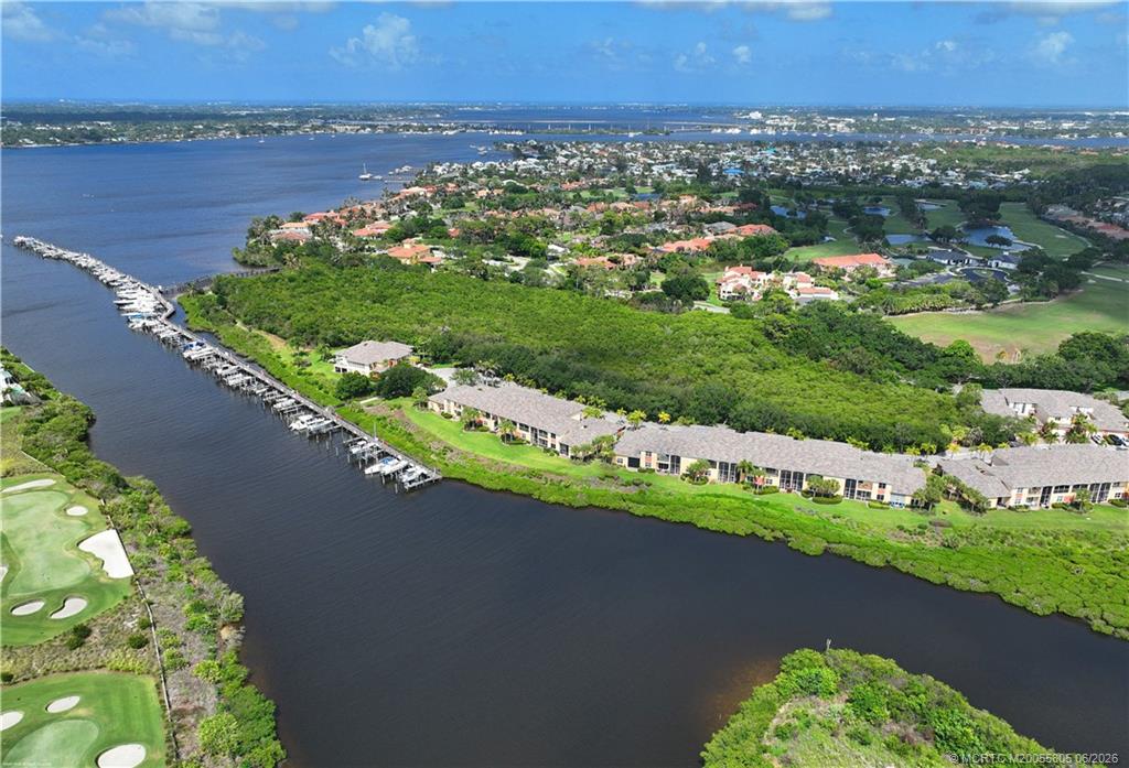 2408 SW Island Creek Trail
