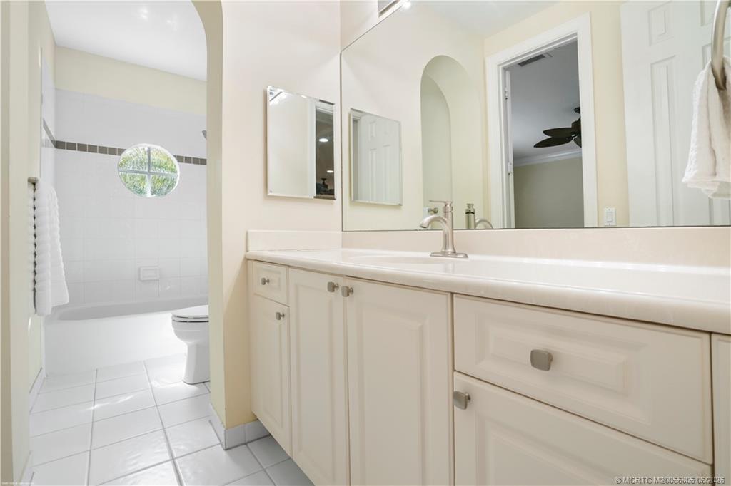 2408 SW Island Creek Trail
